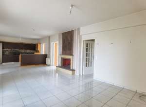 For Sale 4 Bedroom Flat