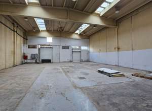 To Rent Ιndustrial Building